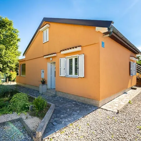 House Retina * Pinezići